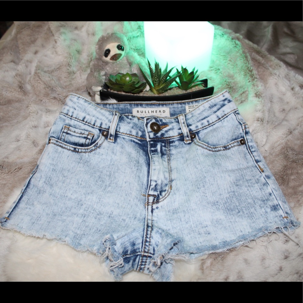 Bullhead jean shorts